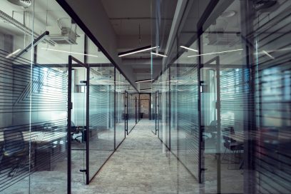 Espacios flexibles en Madrid: Adaptación y Crecimiento en el Mercado de Oficinas