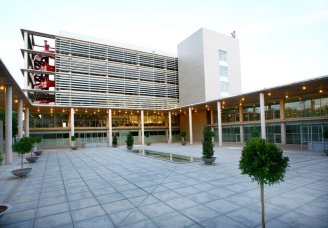 Edificio insur cartuja 1