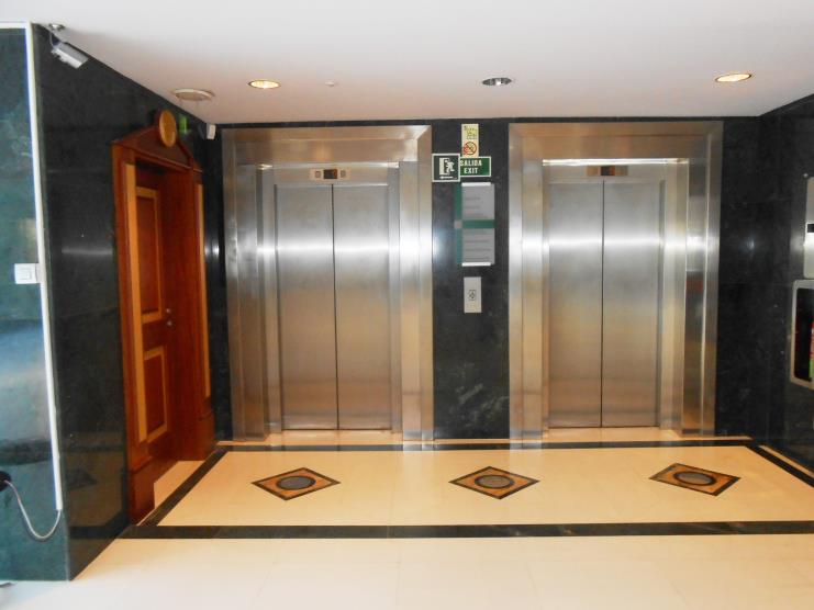 Avda. comte de sallent 3 - avenidas 4