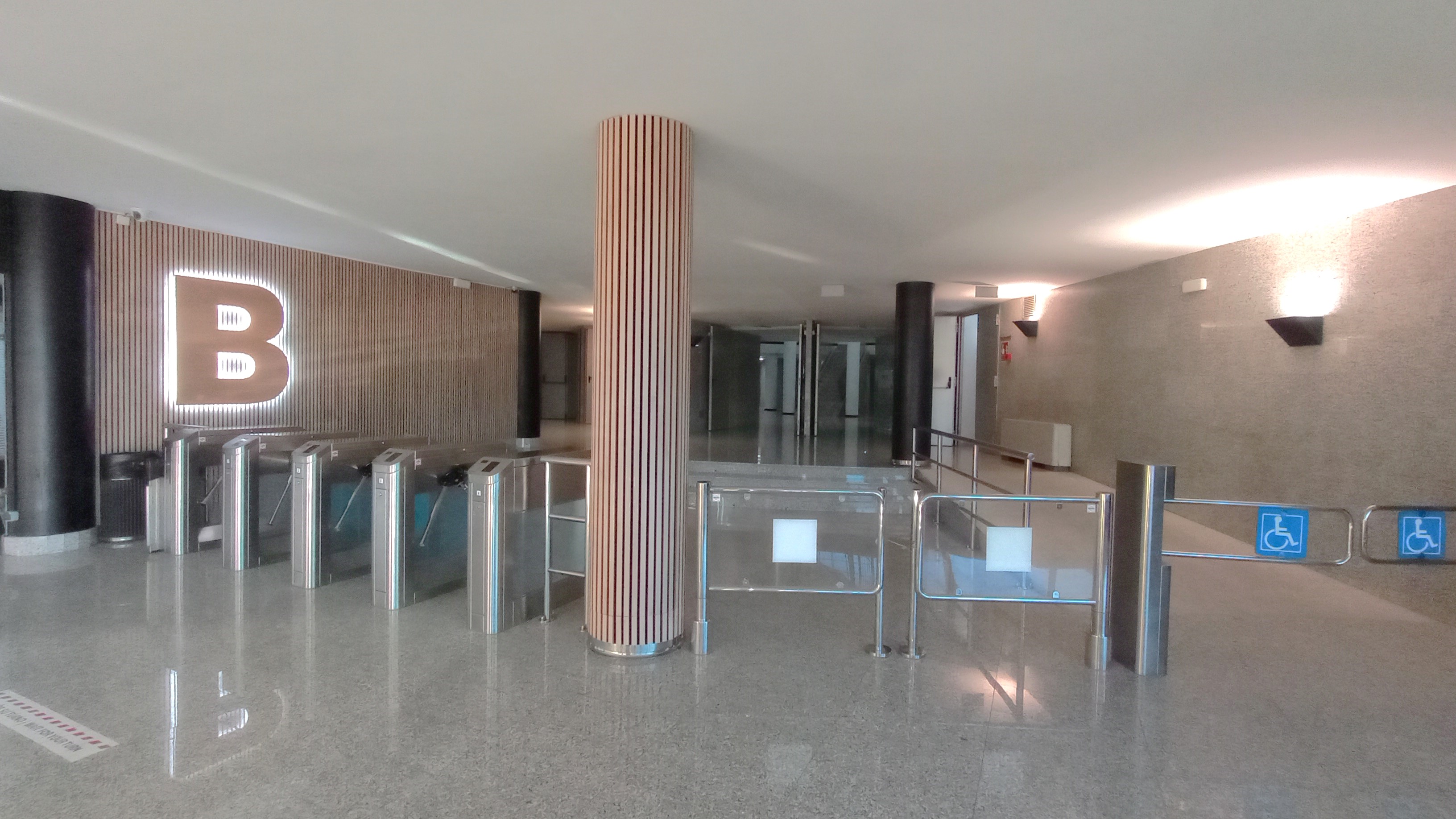 Complejo mirall balear - aeropuerto palma - camino son fangos 100 3 Complejo mirall balear - aeropuerto palma - camino son fangos 100 3