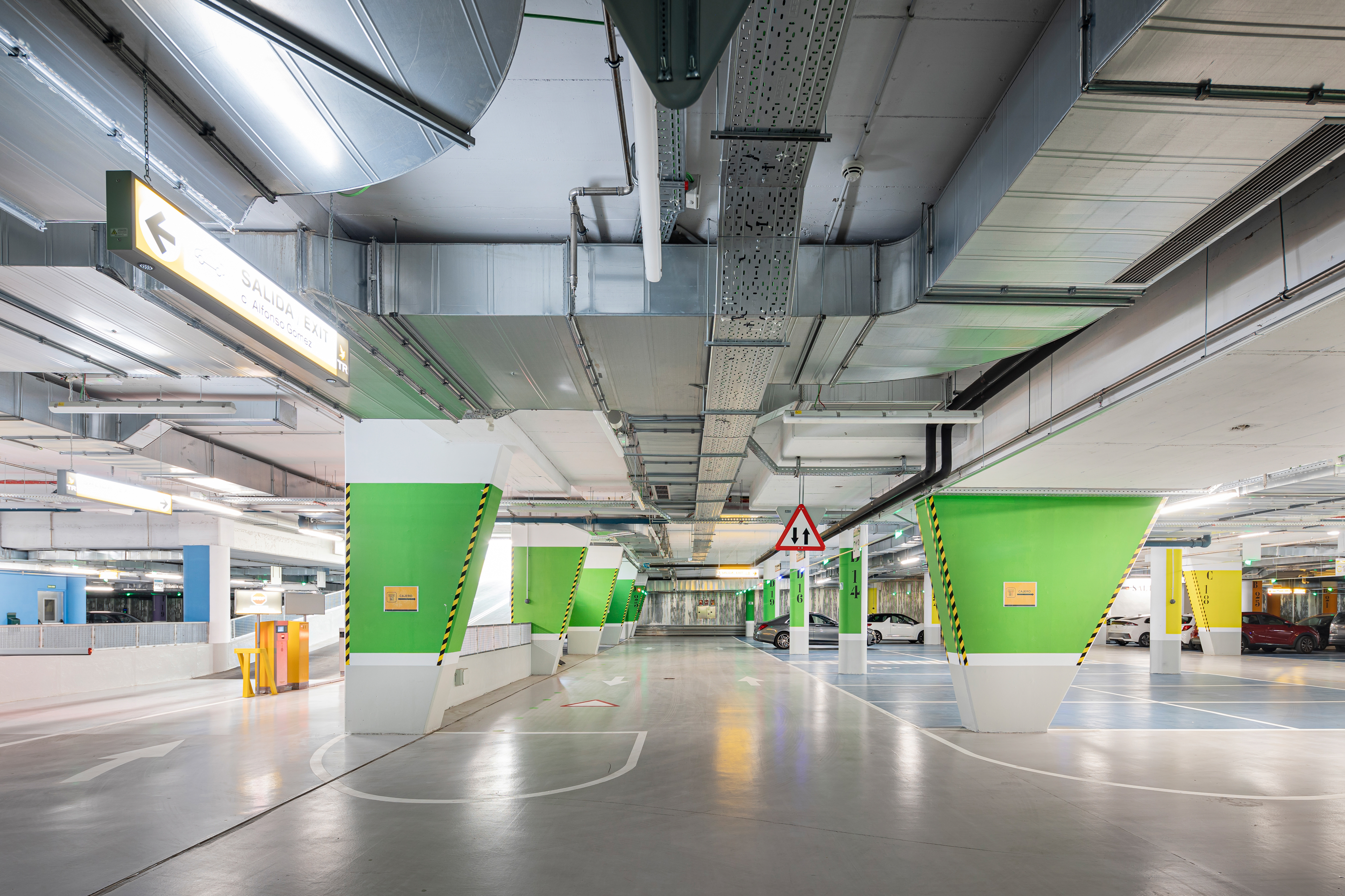 Edificio om ∞ 11 Edificio om ∞ 11